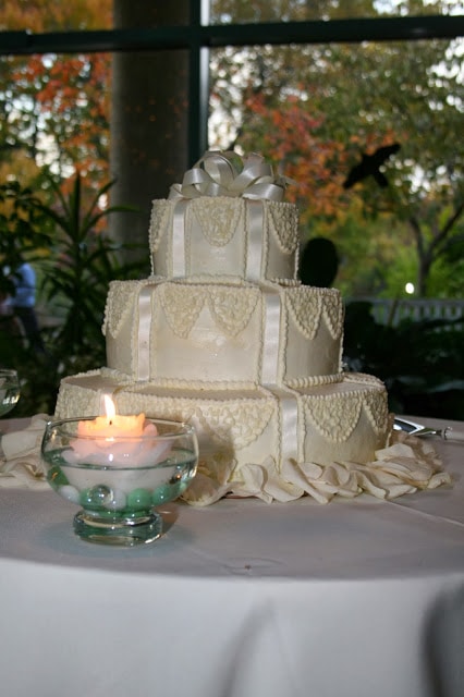 ribbon wedding cake