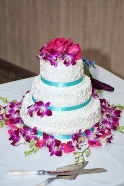ribbon wedding cake