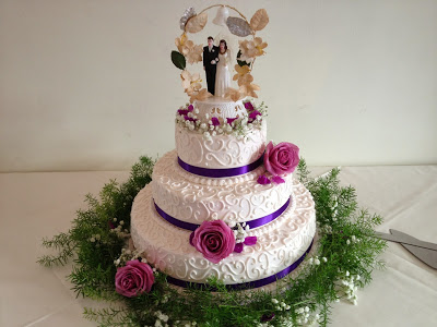 ribbon wedding cake