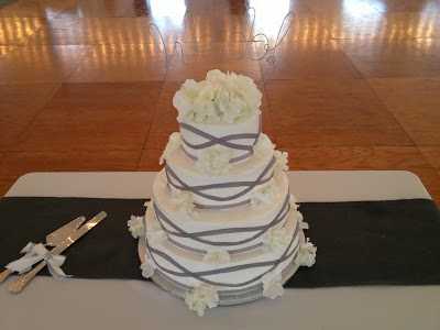 ribbon wedding cake