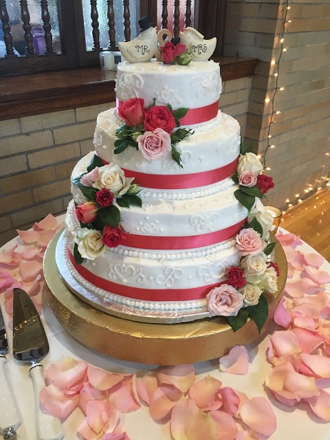 wedding cake at st. francis hall washington dc