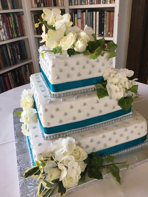 Square Satin Ribbon Wedding Cake